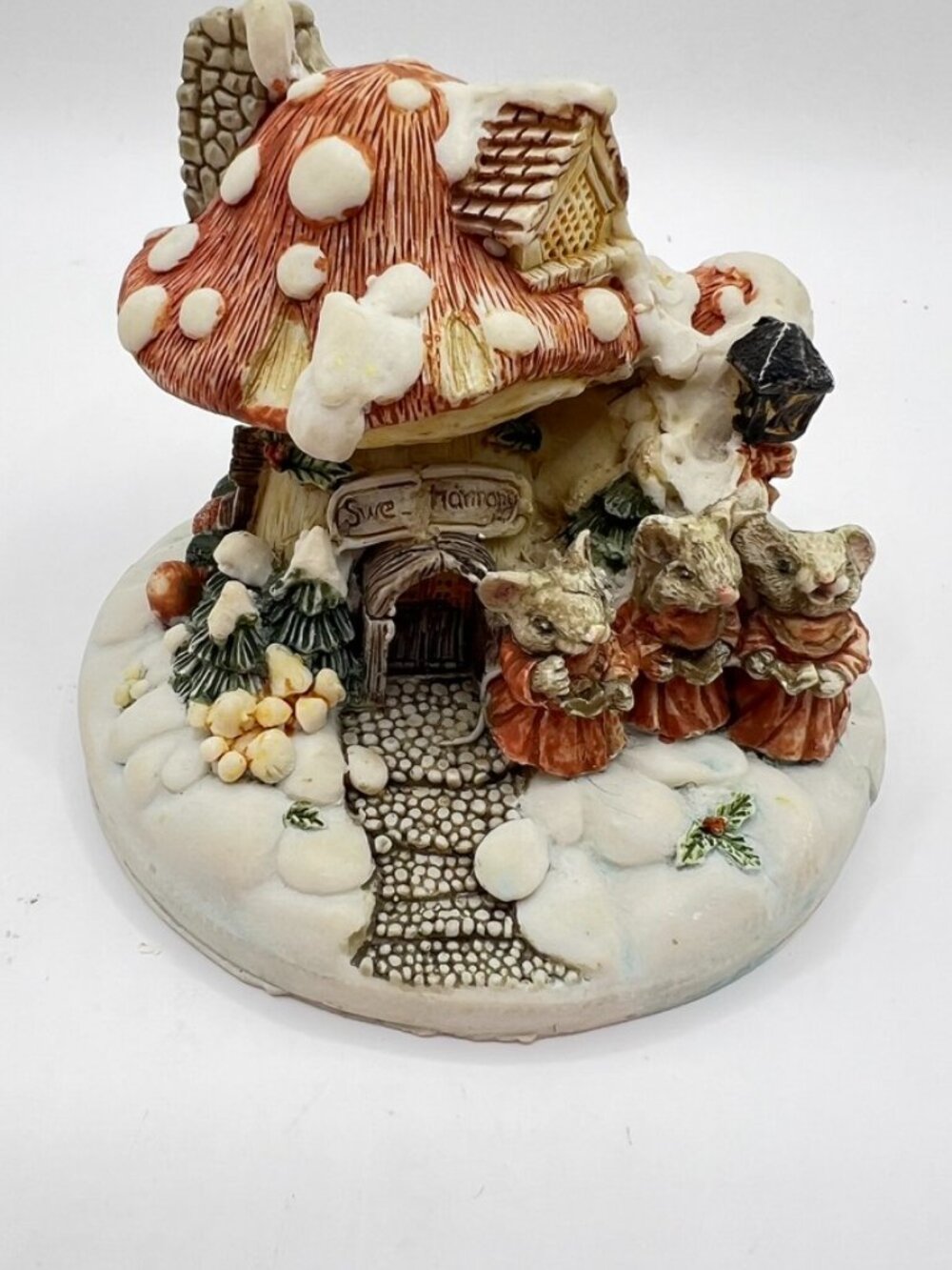Vtg Sweet Harmony Mushroom House Mouse Christmas Carolers Wong's International